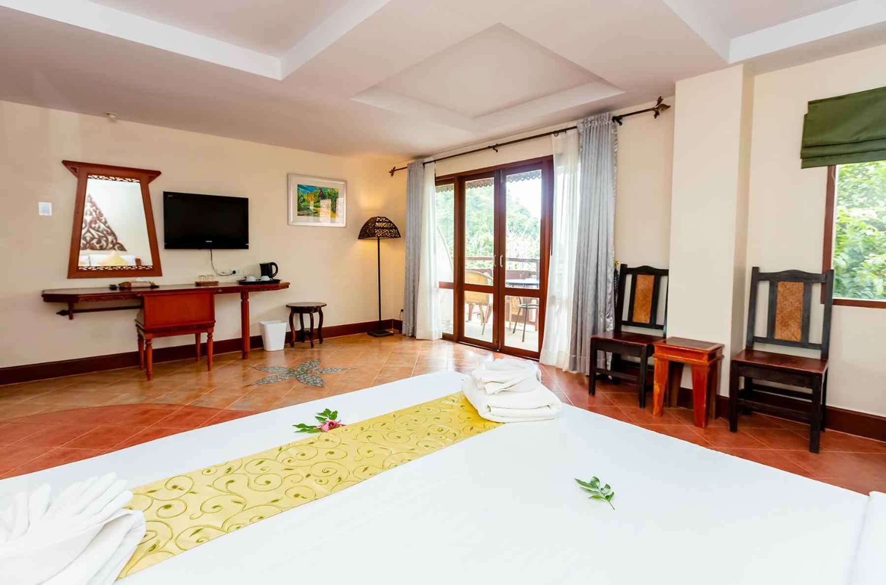 Ao Nang Bay Resort Экстерьер фото