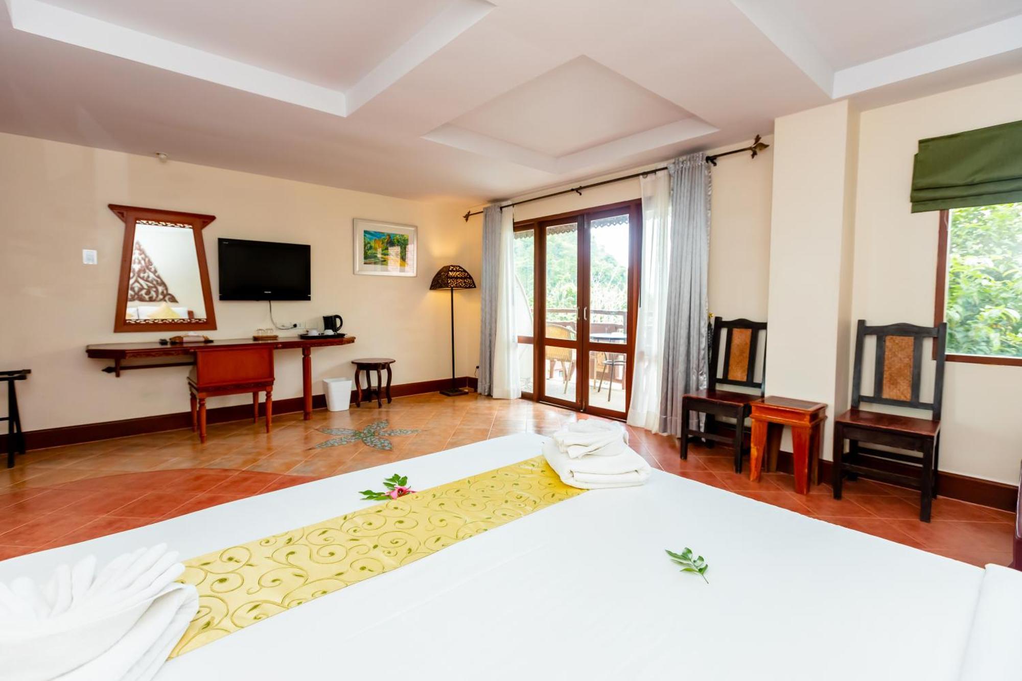 Ao Nang Bay Resort Экстерьер фото